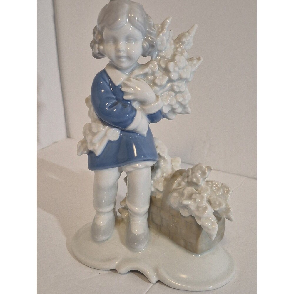 West Germany Bavaria Gerold Porzellan Girl with Flowers Blue and White